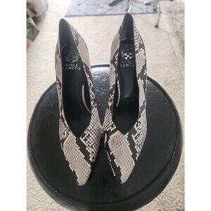 Vince Camuto Ishani Pointed Toe Snakeskin Shoes Pumps Carved Heel Size 10
